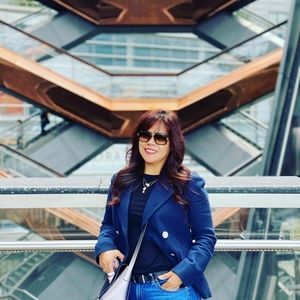 Meet your Posher, Malou